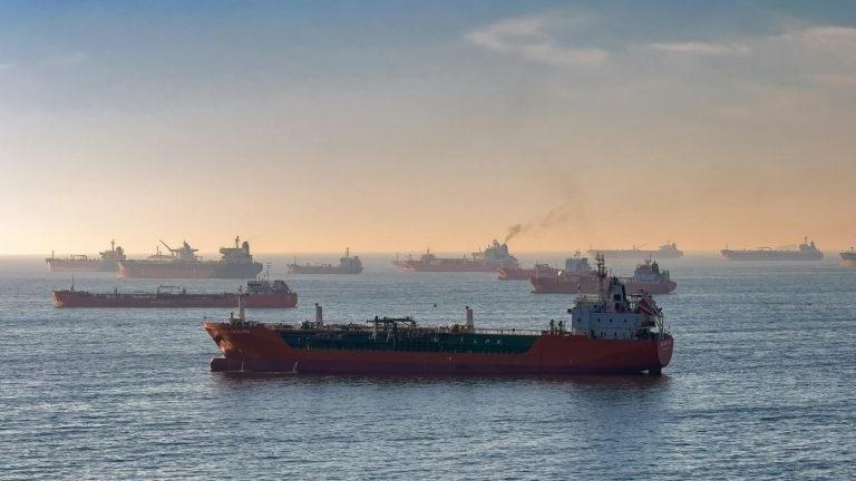 Middle East Ceasefire Under Threat: Escalation in the Strait of Hormuz and Global Market Impact