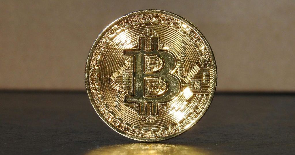 Bitcoin’s April Surge: Why High Leverage and Weak Spot Demand Could Signal a Correction