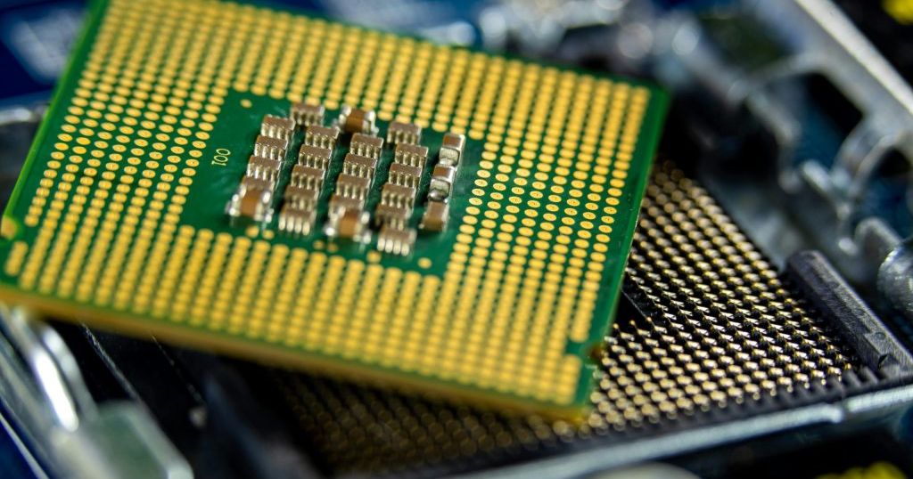 Nvidia Earnings and the AI Bubble Debate: What Investors Need to Know