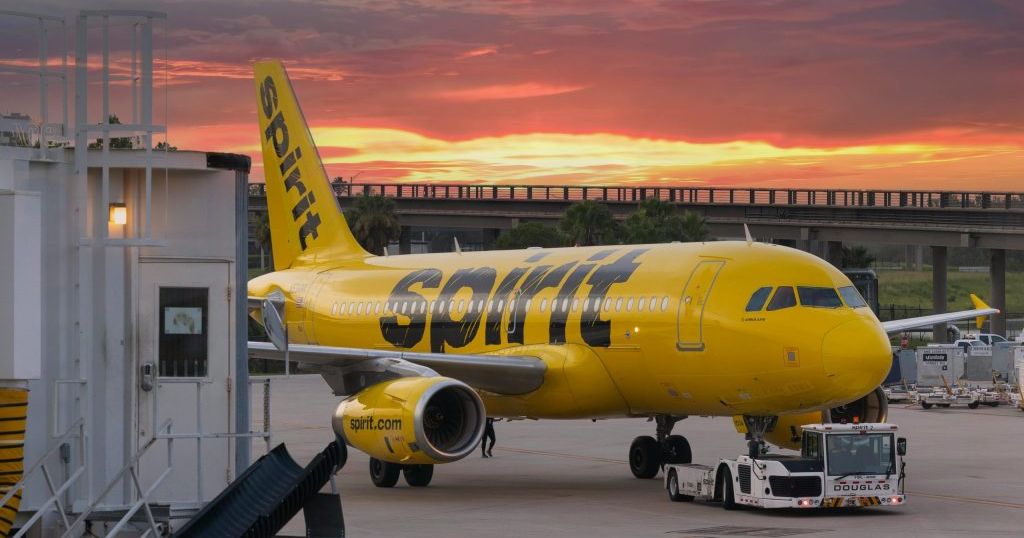 Spirit Airlines Shuts Down Following Failed Government Bailout Negotiations
