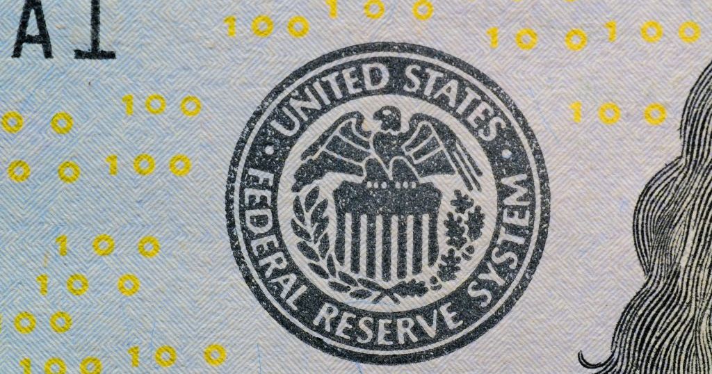 Market Crossroads: Fed Inflation Concerns Clash with “Sell in May” Skepticism